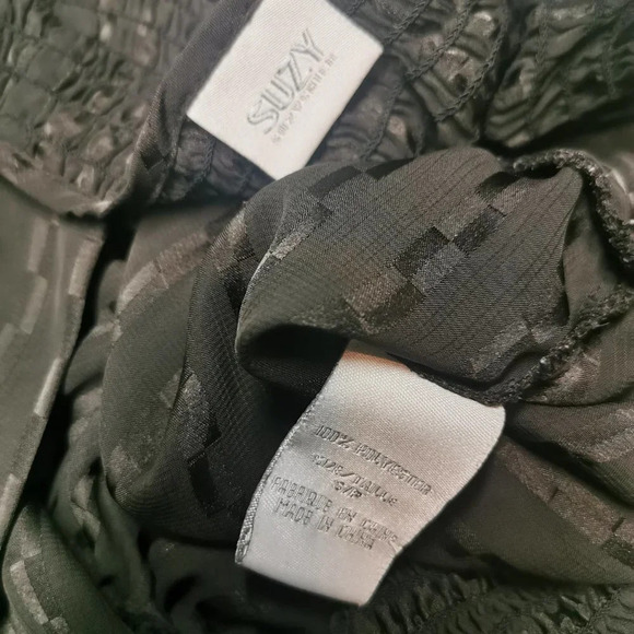 SUZY Shier Sheer Black  Long Sleeve Top - Picture 3 of 3